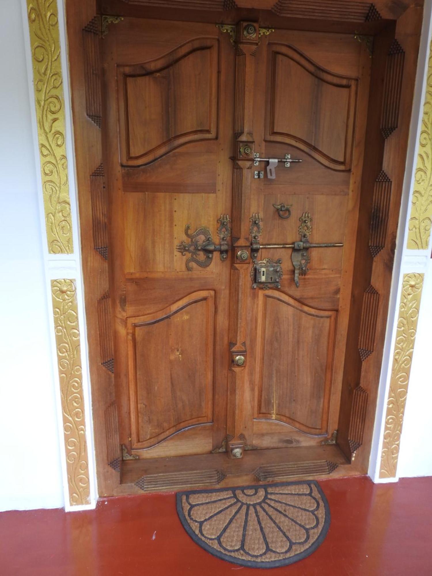 Shoreline Marari Beach Villa At Golden Beach Mararikulam Alappuzha ภายนอก รูปภาพ