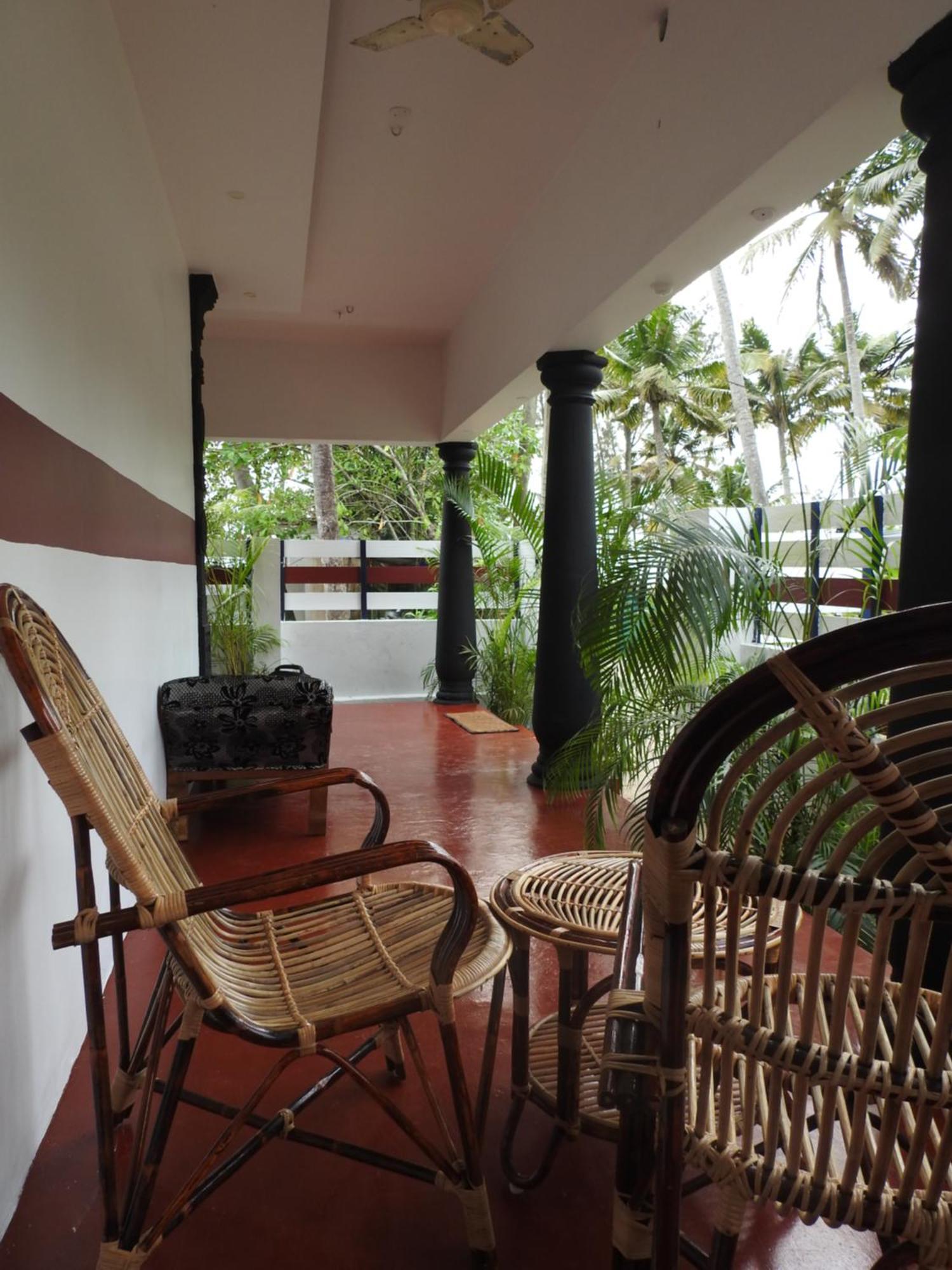 Shoreline Marari Beach Villa At Golden Beach Mararikulam Alappuzha ภายนอก รูปภาพ