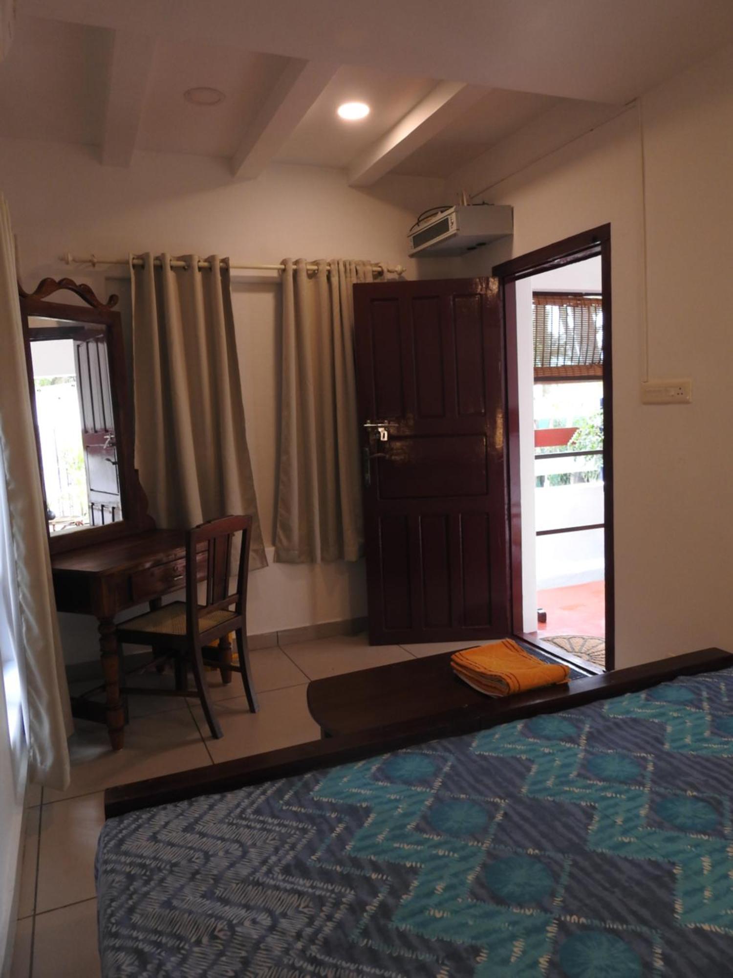 Shoreline Marari Beach Villa At Golden Beach Mararikulam Alappuzha ภายนอก รูปภาพ