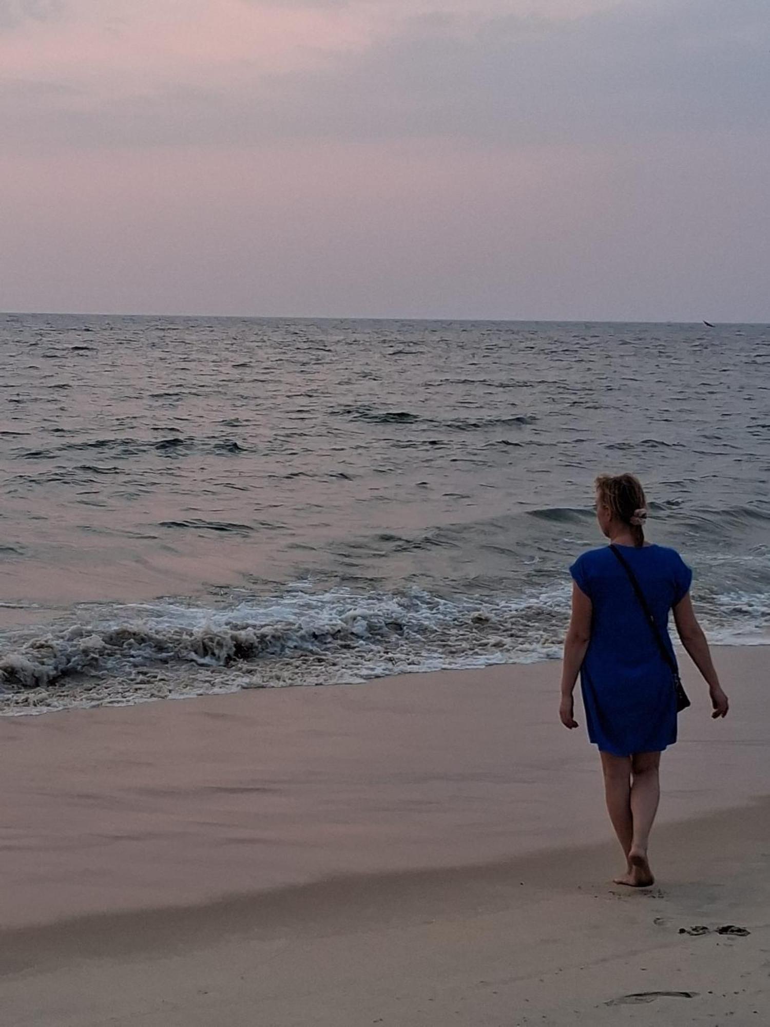 Shoreline Marari Beach Villa At Golden Beach Mararikulam Alappuzha ภายนอก รูปภาพ