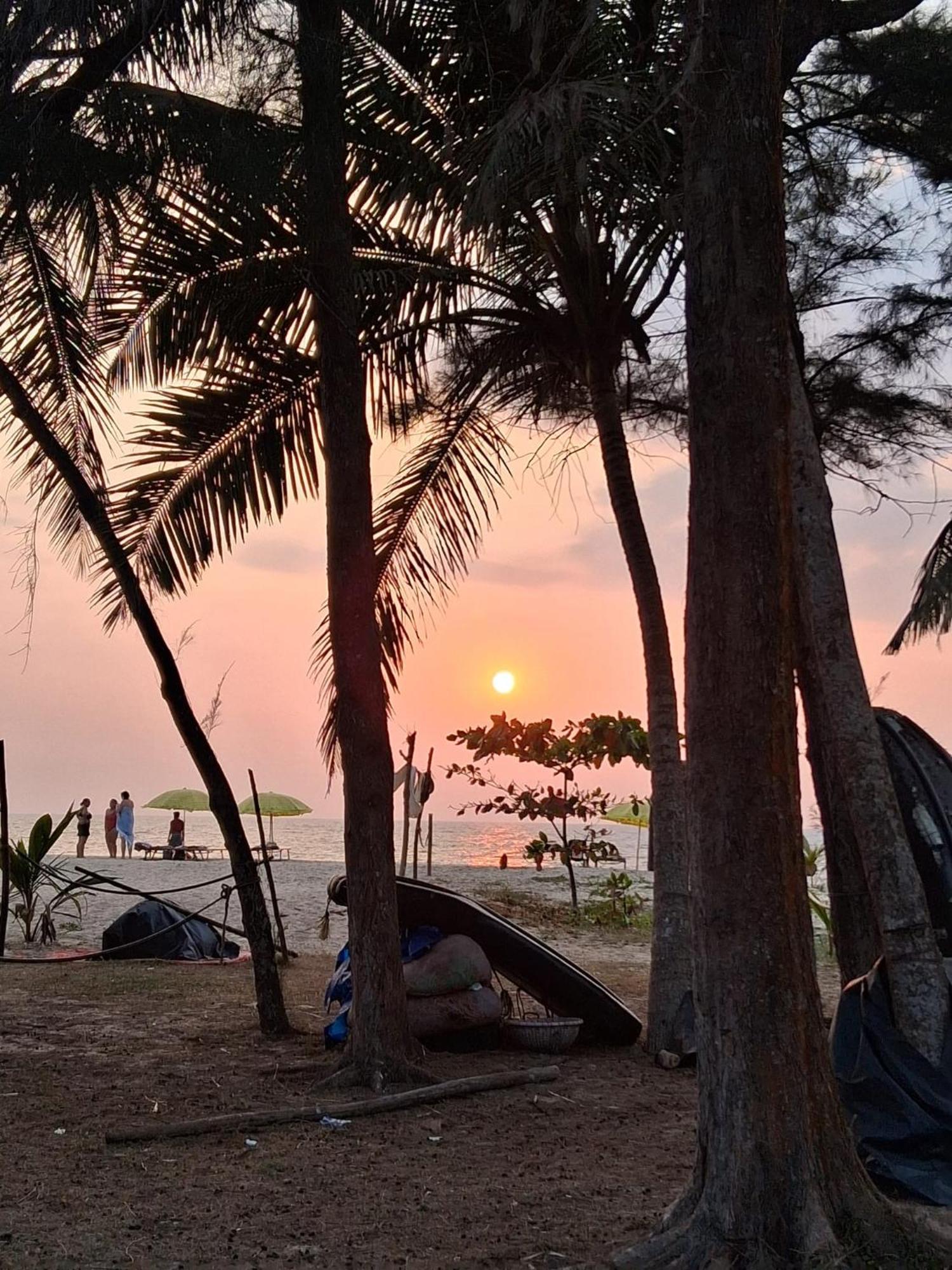 Shoreline Marari Beach Villa At Golden Beach Mararikulam Alappuzha ภายนอก รูปภาพ